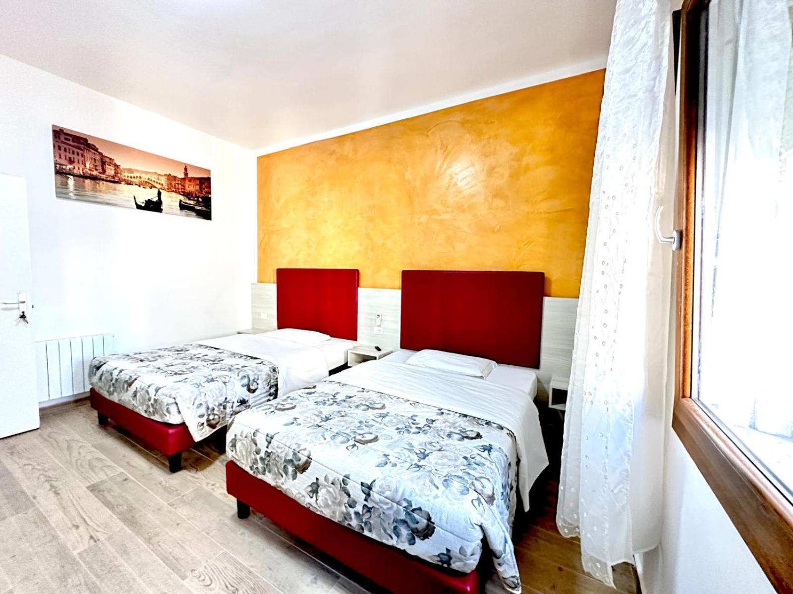 Vacation Venice Rooms Местре Екстер'єр фото